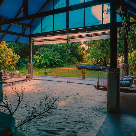 Hotel Mi Lugar Maldives Nolhivaranfaru Exterior foto